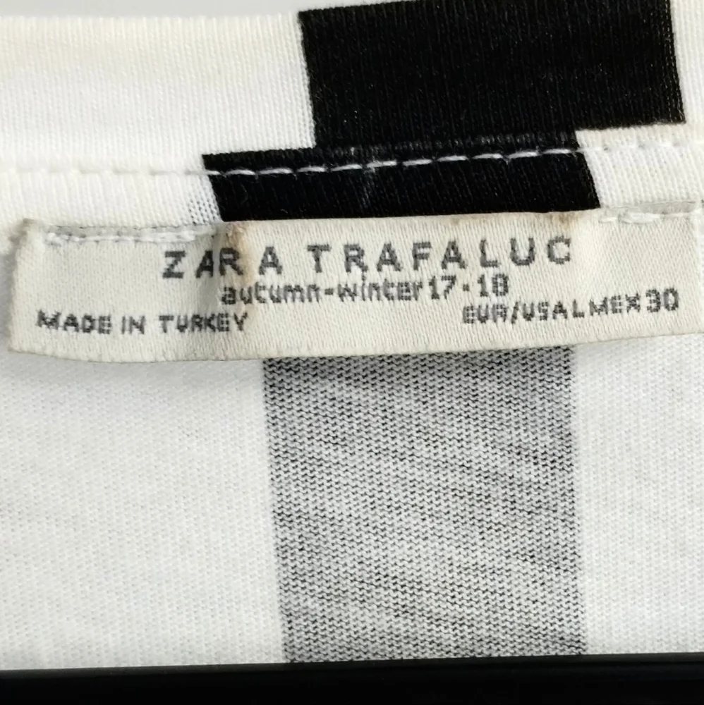 Zara puff sleeves